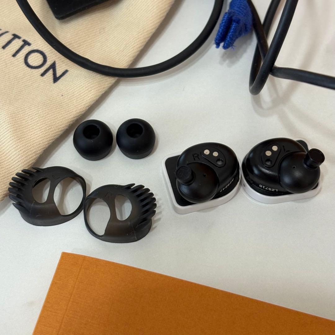 LOUIS VUITTON Bluetoothイヤホン　ルイヴィトン