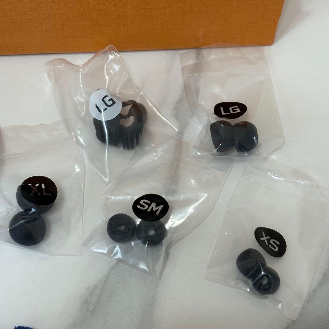 LOUIS VUITTON Bluetoothイヤホン　ルイヴィトン