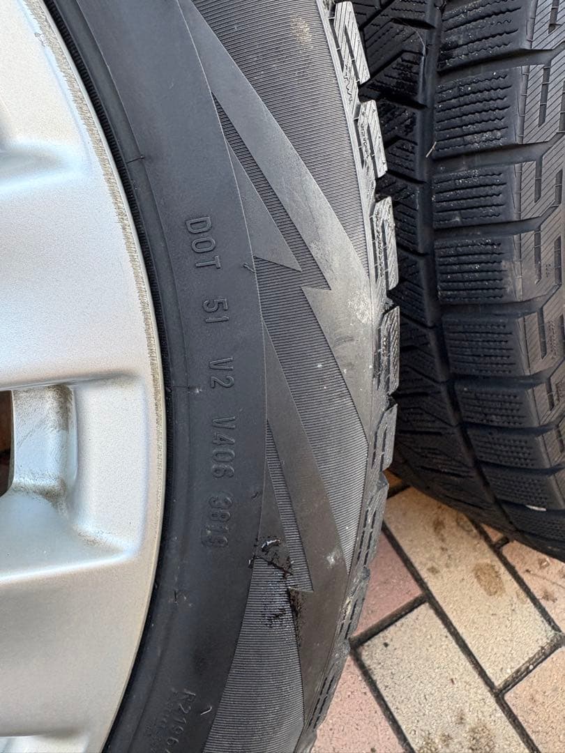 yukitto　日産フーガ　スタッドレスタイヤ