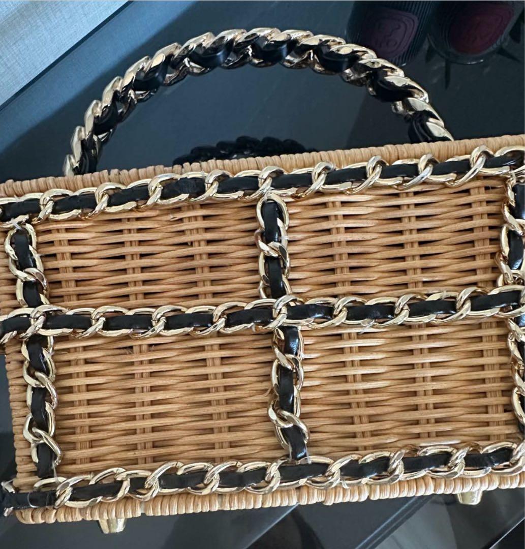 ヴァクトー　カゴバックミニ　美品　(持ち手をテグスにて補強あり)