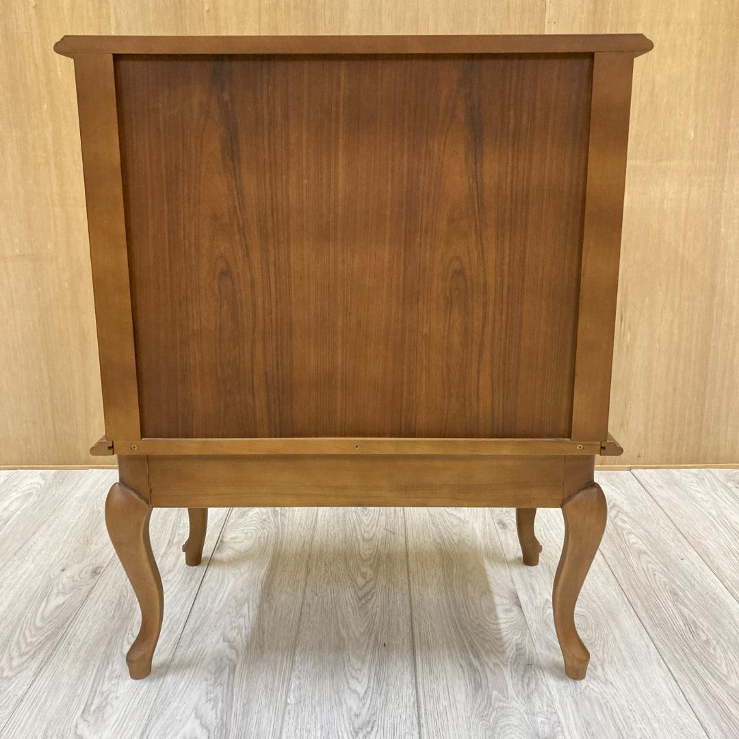 【カリモク】キャビネット 　猫脚 　サイドボード