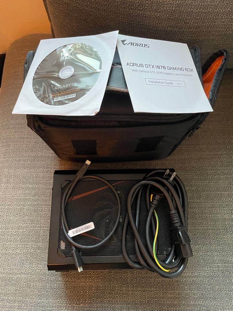 グラフィックボード・グラボ・ビデオカード AORUS GTX 1070 Gaming Box eGPU