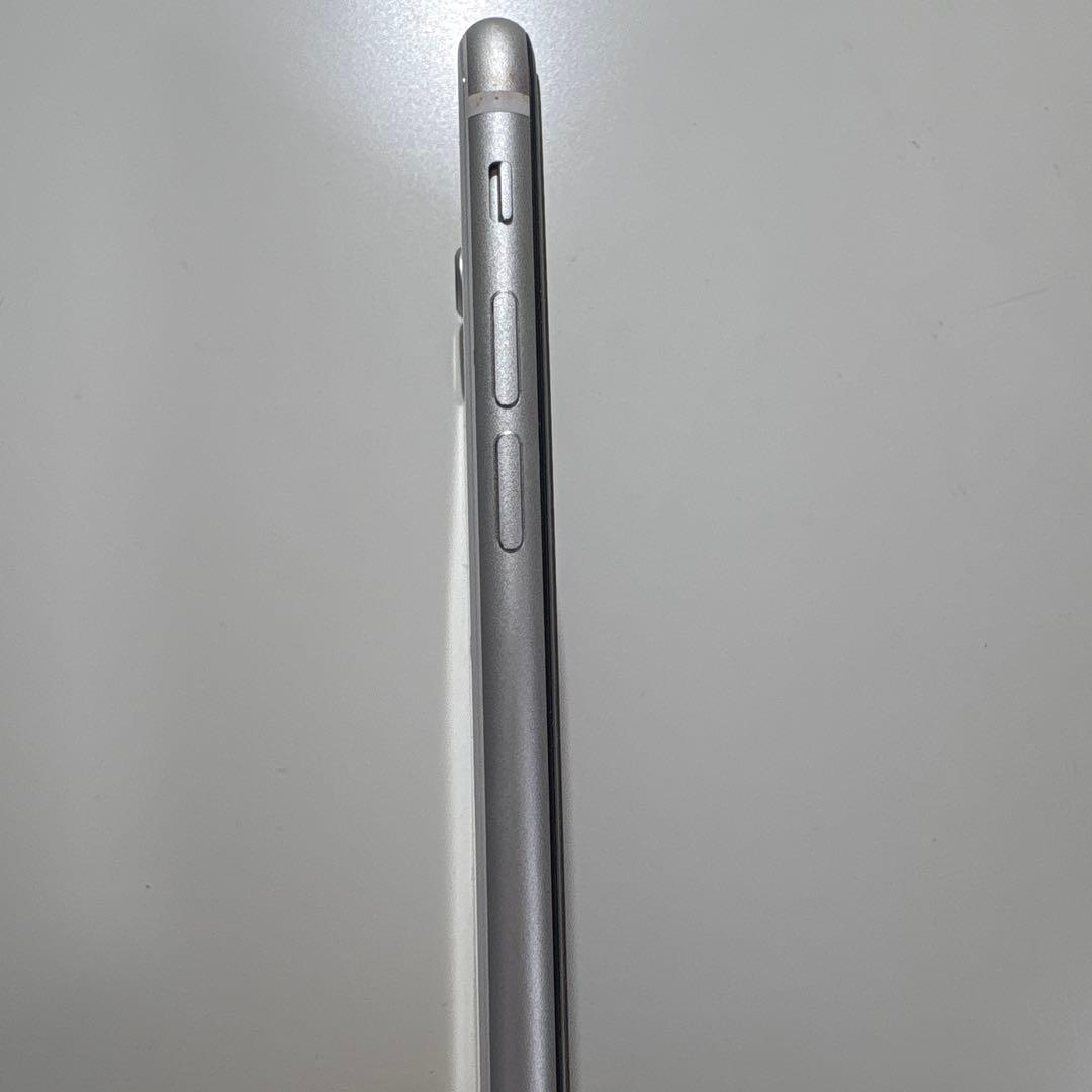 Apple iPhone SE (第2世代) ホワイト【ジャンク品】