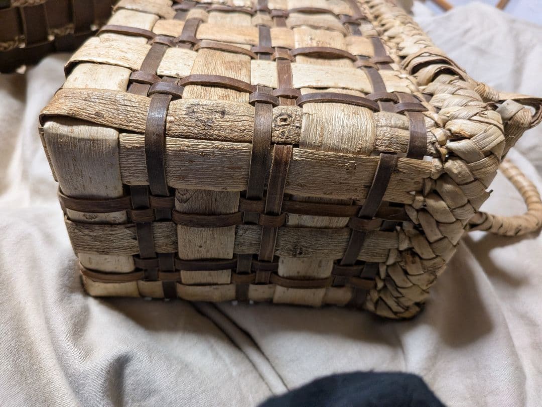 最終値下げ価格！新品　胡桃の籠バック