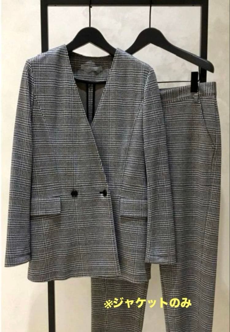 美品　theory luxeセオリーリュクスノーカラージャケット