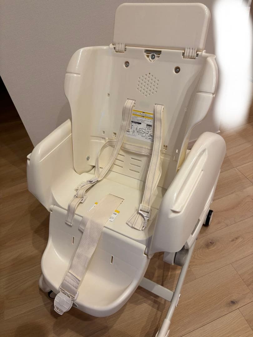 コンビ　ネムリラ　オートスウィング　電動