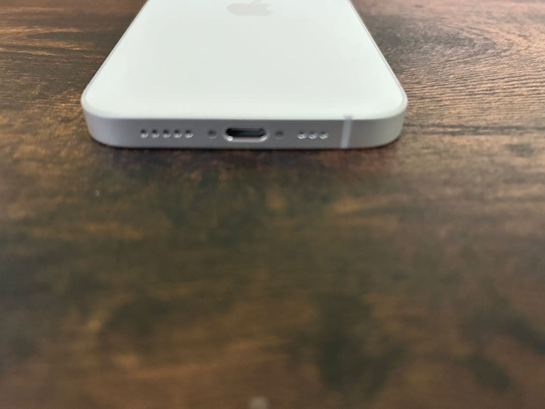 iPhone16e ホワイトSIMフリー 128GB