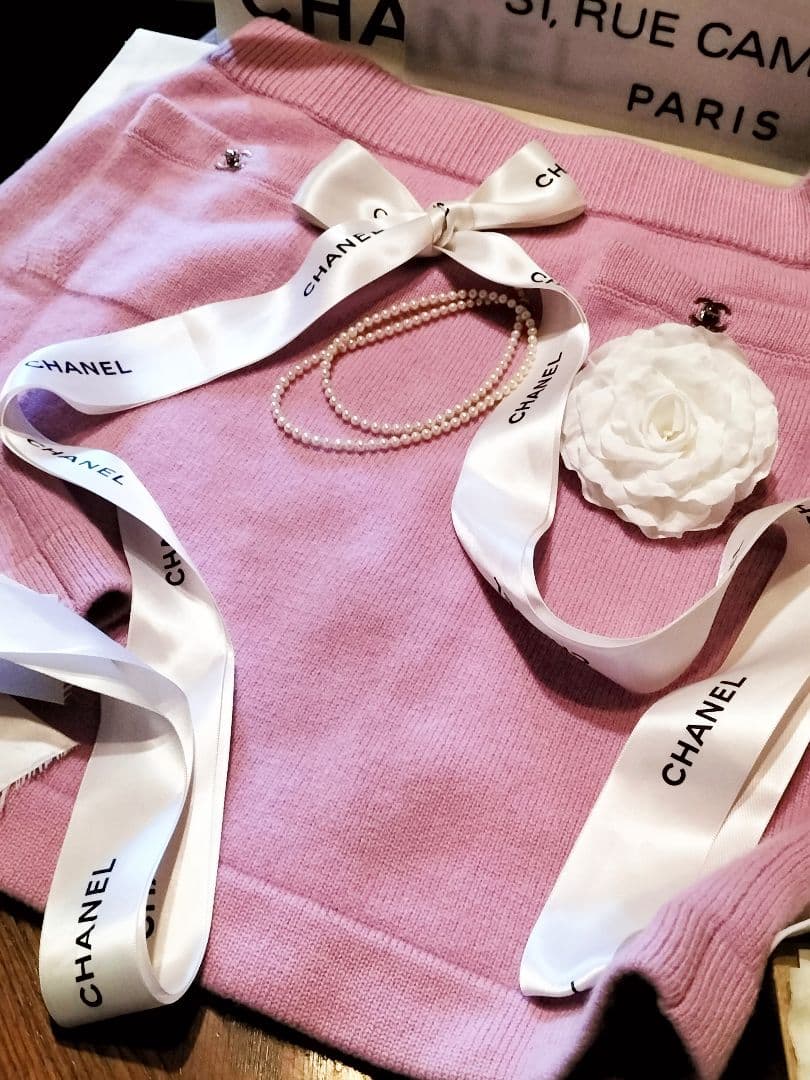 ❣️CHANEL♡ベビ―pinkタ―ンロックスカ―トスタッフuniform❣️