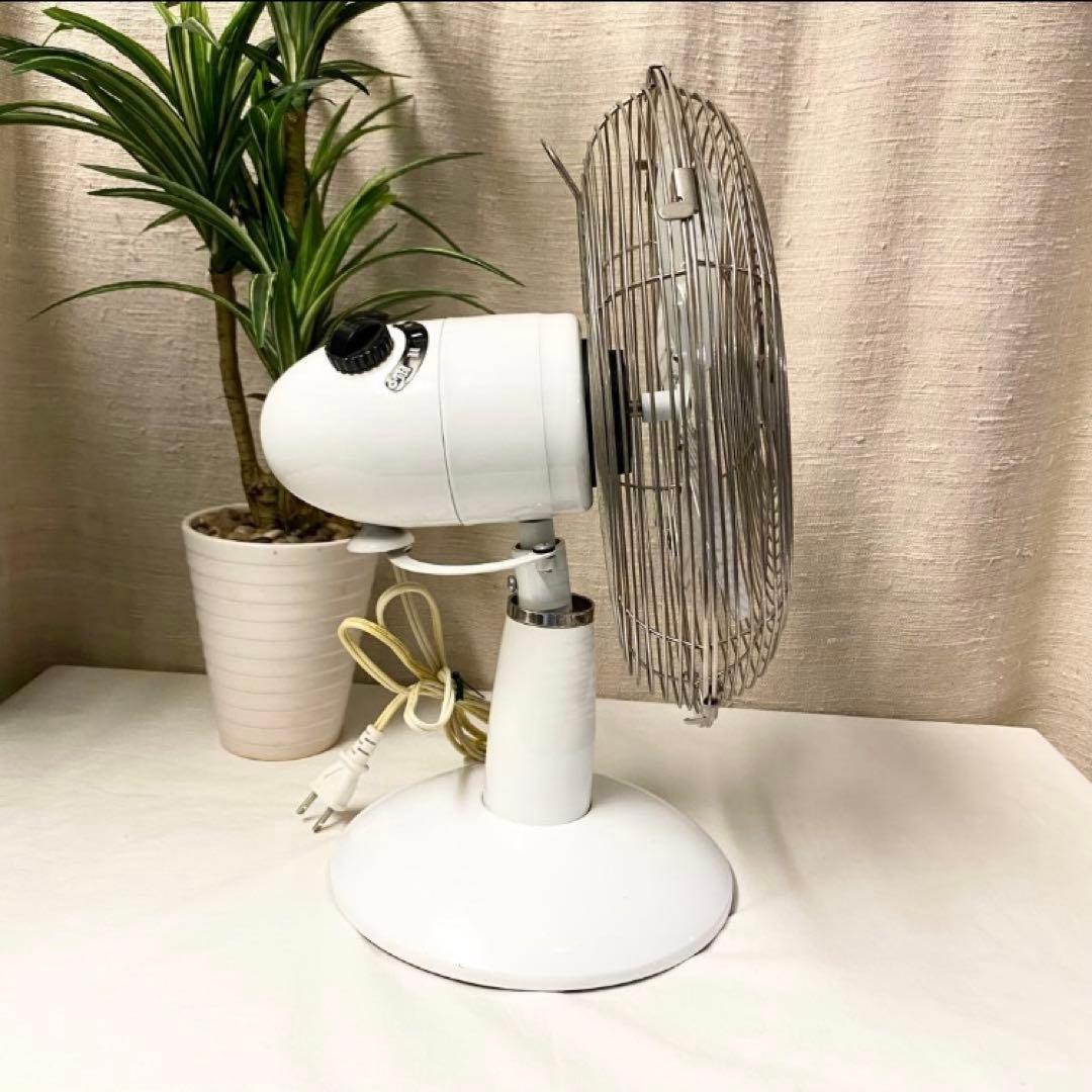 レトロ部屋☆ヴィンテージマンションなら味のある家電で赴きUP