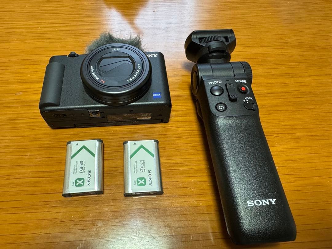 【美品】SONY VLOGCAM ZV-1G （グリップ付き）