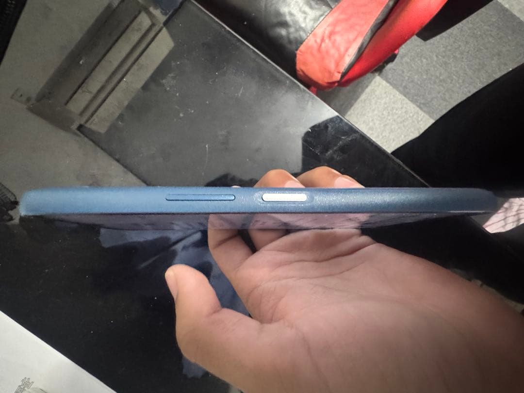 arrows 青 6.1インチ スマートフォン 本体