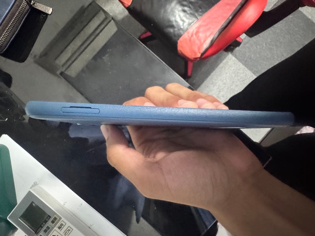 arrows 青 6.1インチ スマートフォン 本体