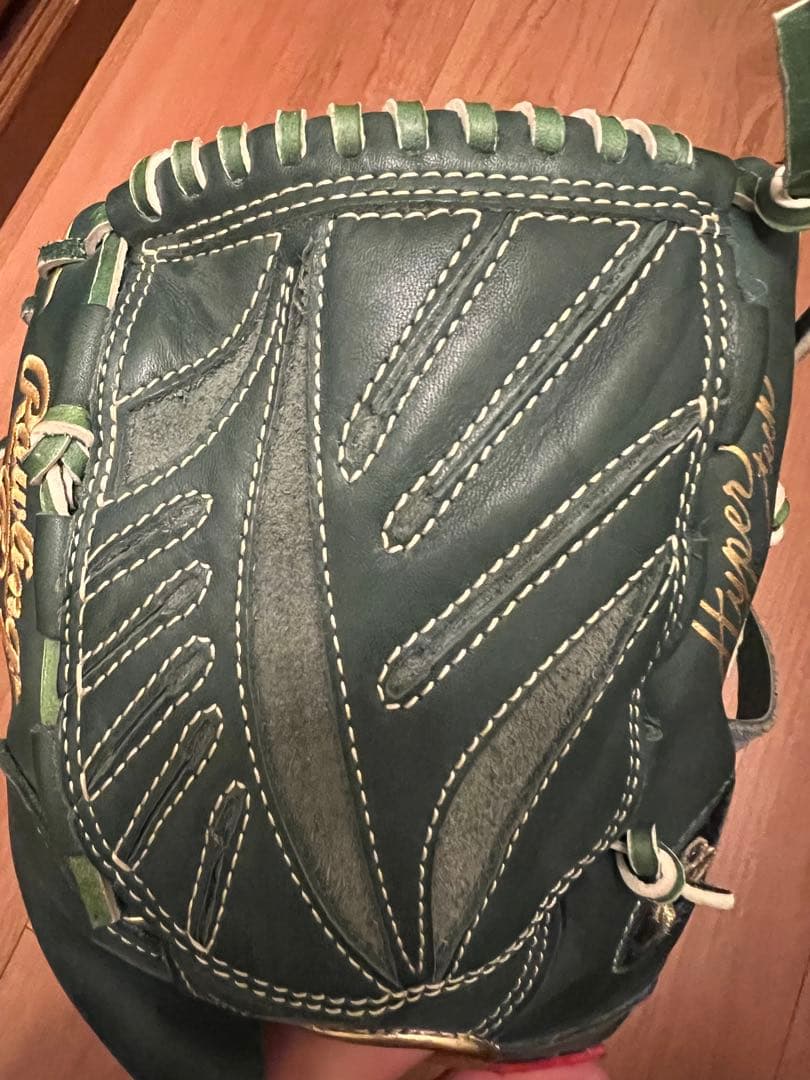 ローリングス 投手用グローブ
