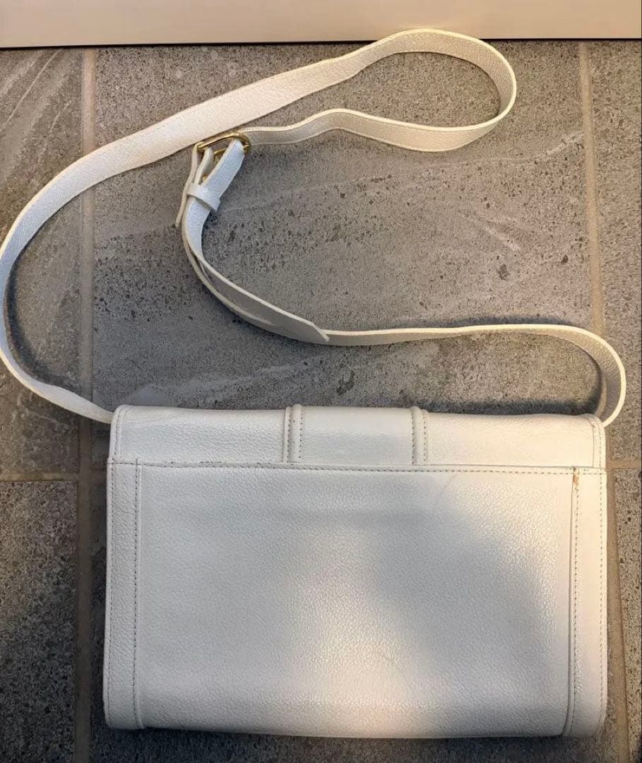 Yves Saint Laurent ホワイトクラッチバッグ　ショルダー