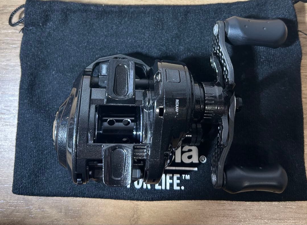 【修行中です。】アブガルシア　ロキサーニ7-L 左巻き＋BF8純正スプール