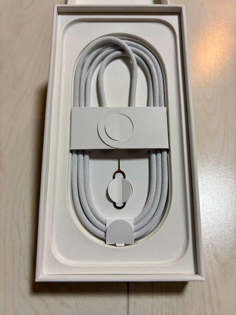 iPhone 16 128g sim フリー ホワイト 本体 Apple