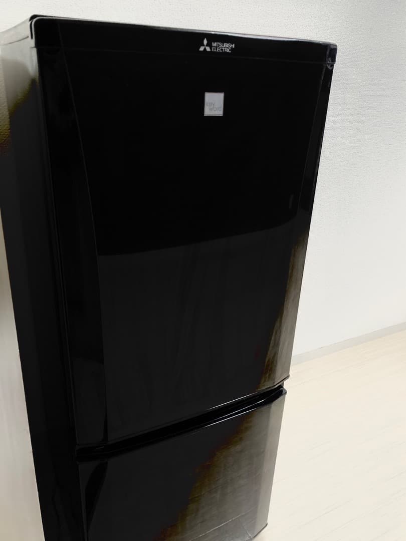 【送料込み】三菱冷凍冷蔵庫　一人暮らし　146L MITSUBISHI