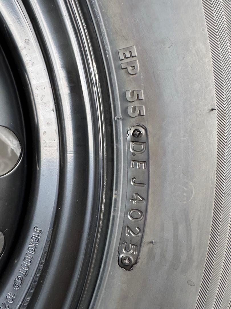 ハイエースタイヤホイール新車外し