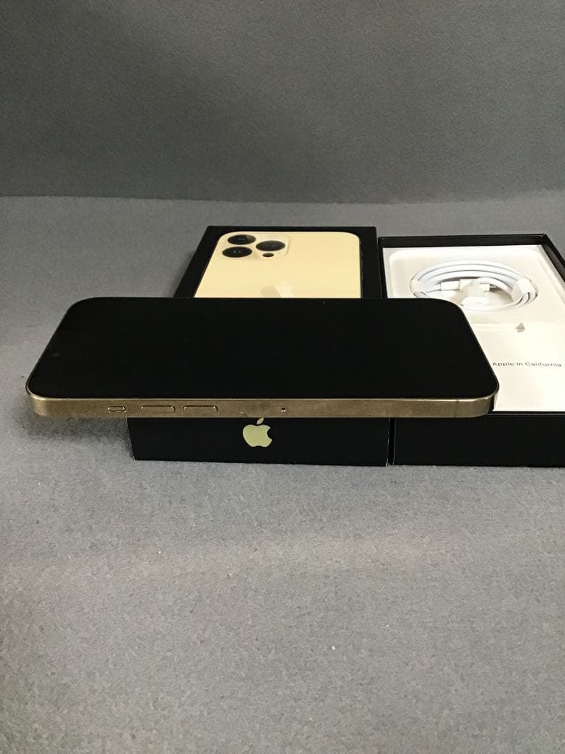 美品 国内版 SIMフリー iPhone13 Pro Max 128GB