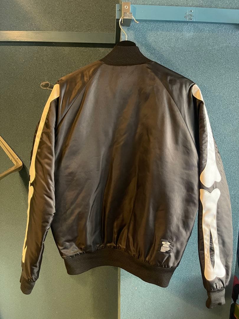 CHALLENGER ブラック スタジャン Cロゴ