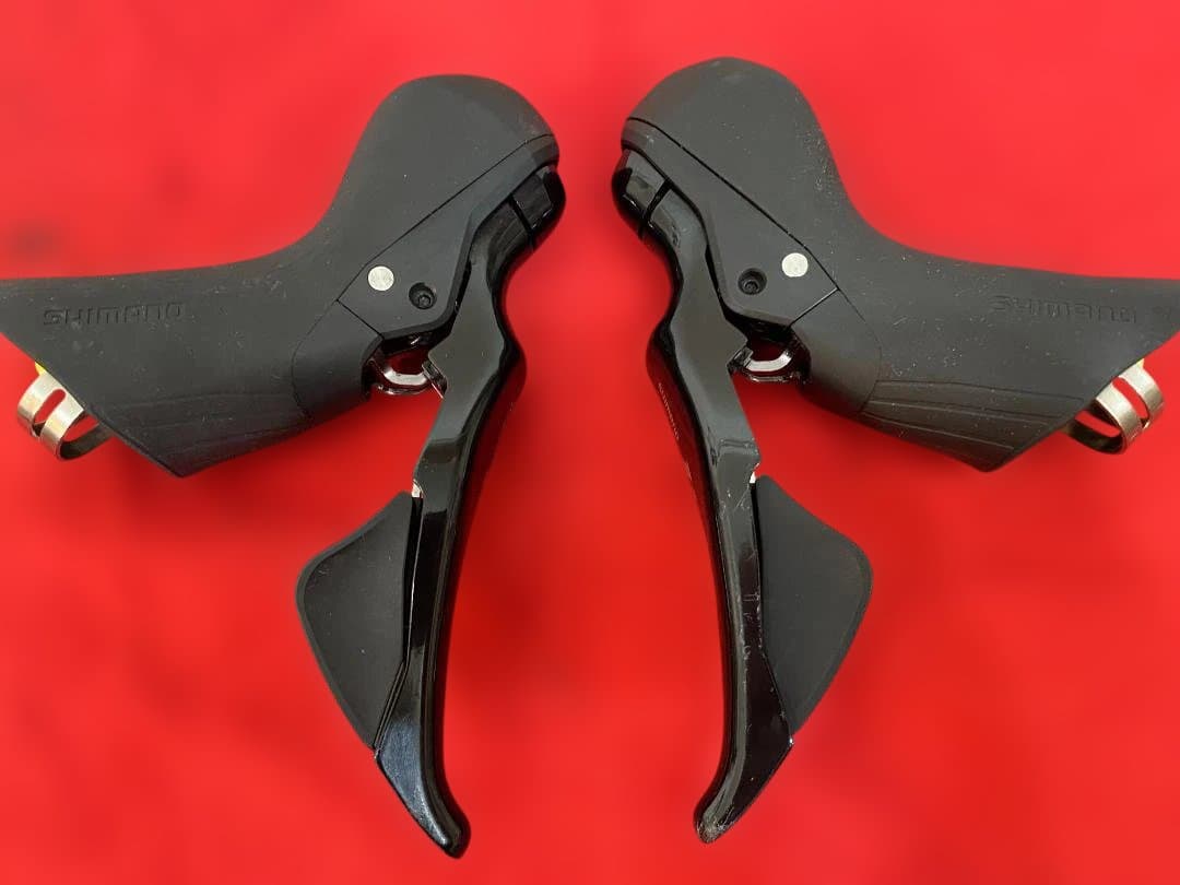 シマノ　STIレバー　油圧　ディスク　11速