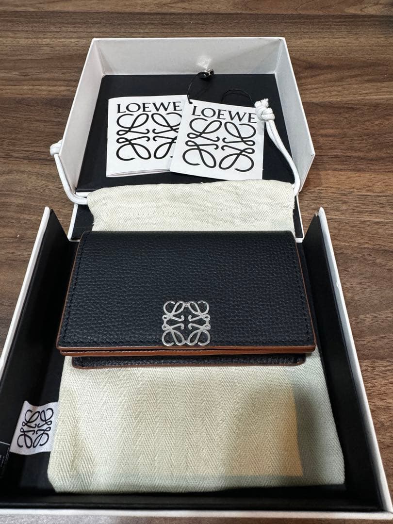 LOEWE アナグラムビジネスカードホルダー