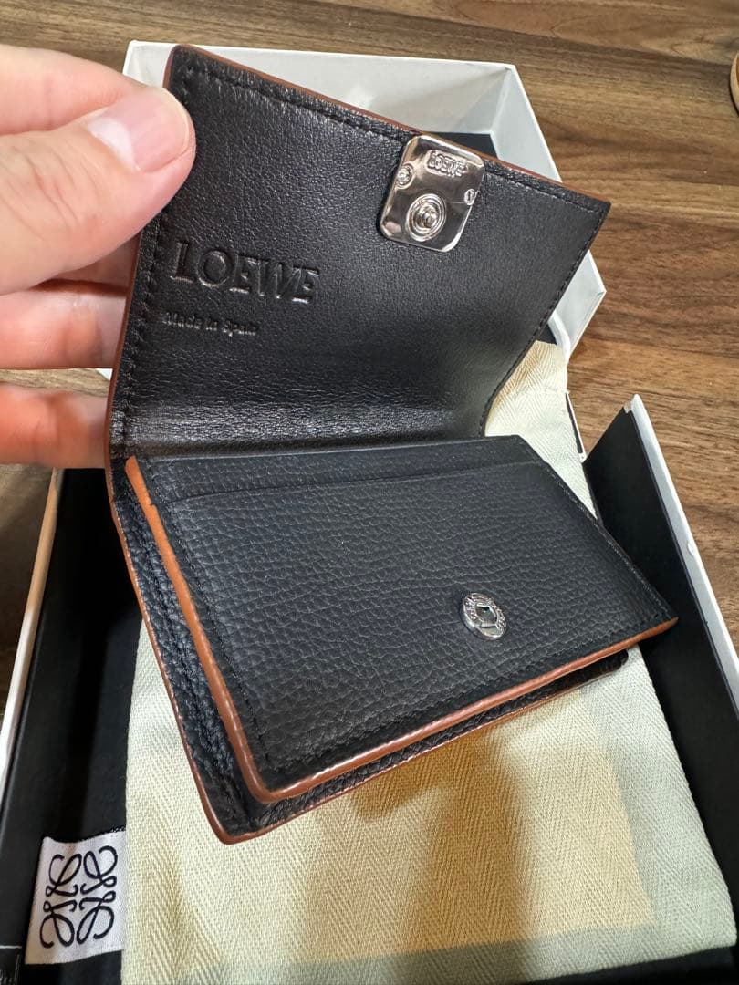 LOEWE アナグラムビジネスカードホルダー
