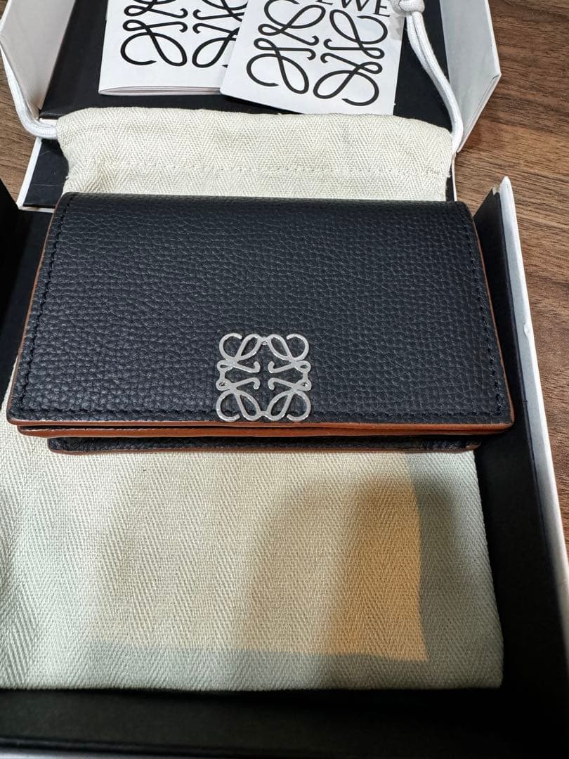 LOEWE アナグラムビジネスカードホルダー