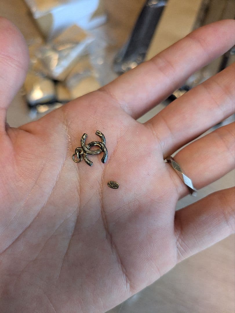 たくや　シャネル　ロゴ　ペンダントトップ