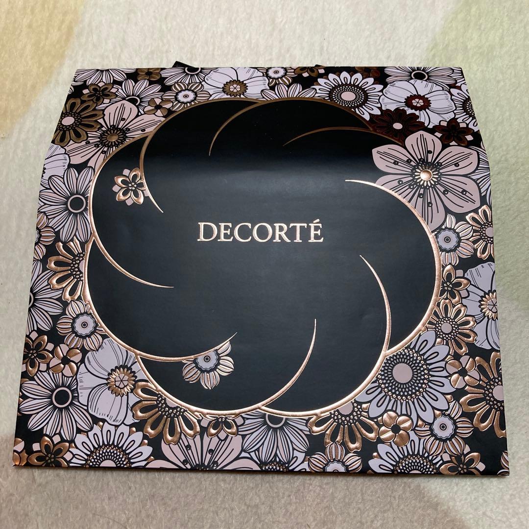 【新品】DECOATE ETERNAL BLOOMアイシャドウ、口紅、ポーチ