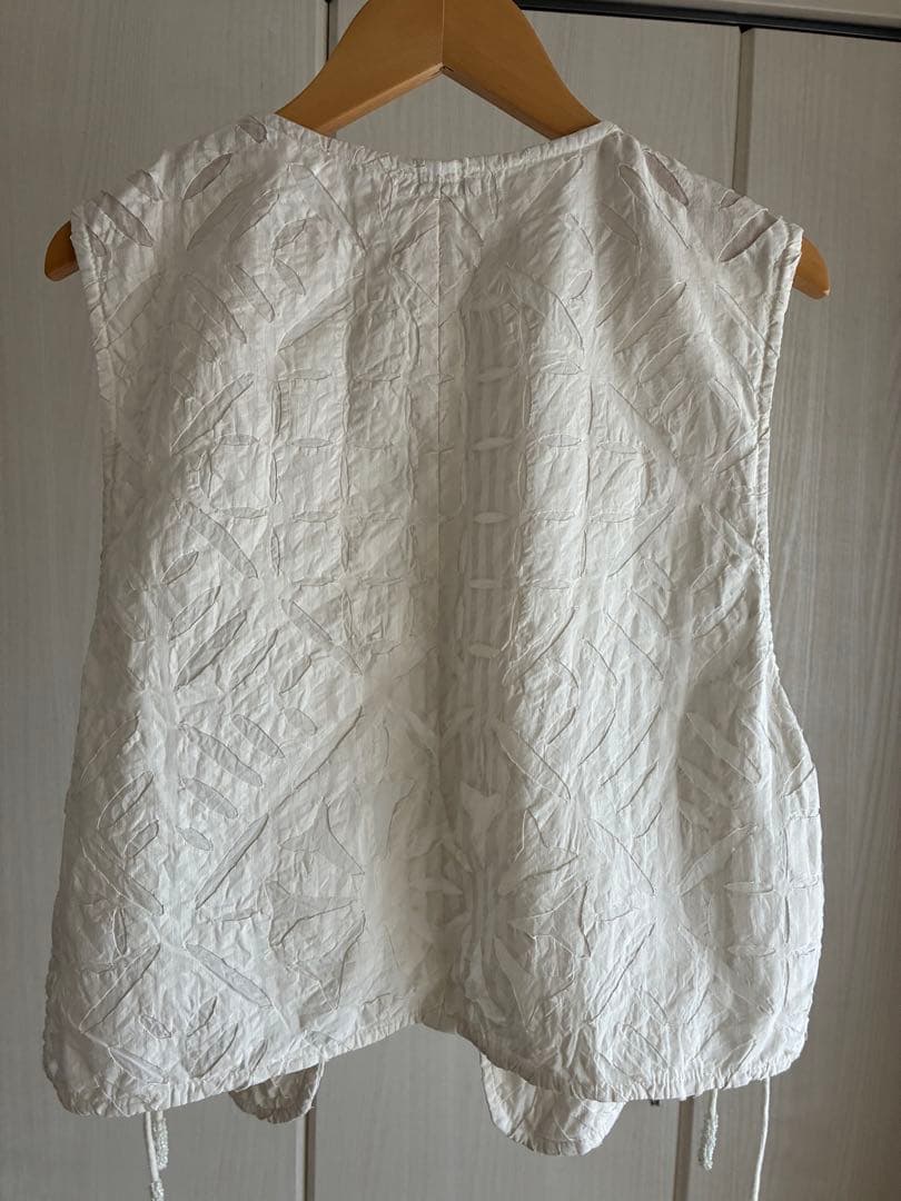 OUT OF FRAMe ReverseAppliqueベスト