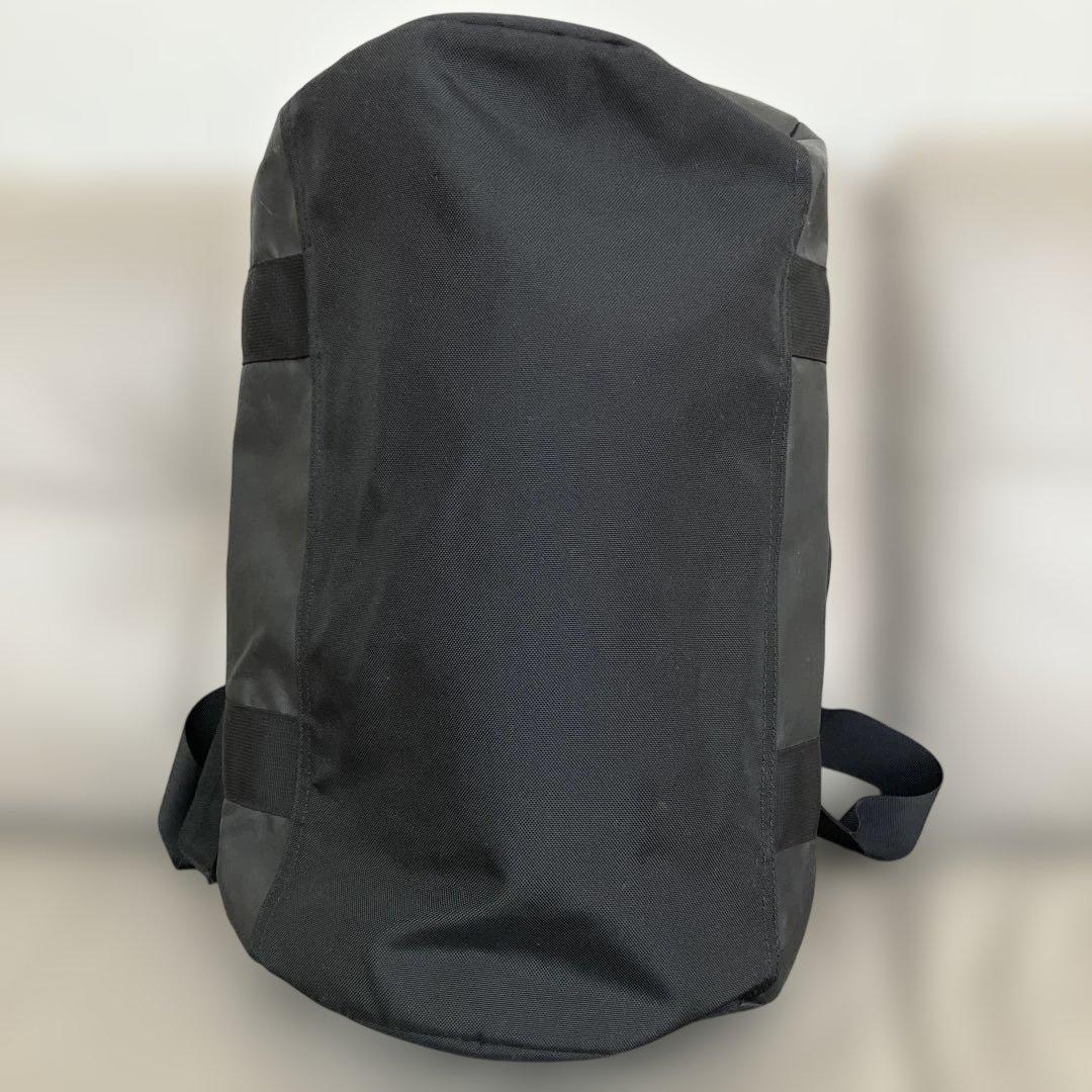 THE NORTH FACE ブラックドラムバッグ
