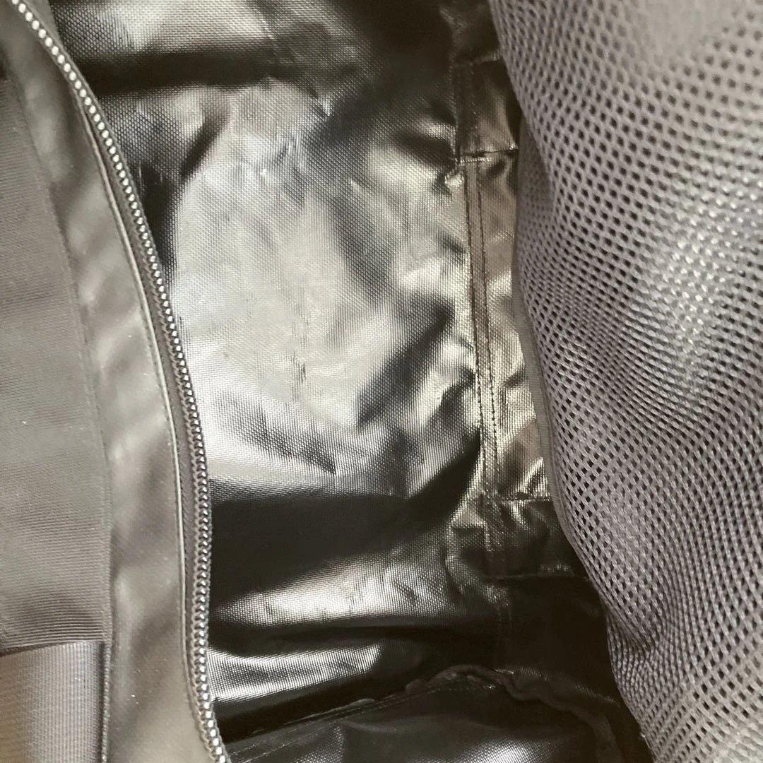 THE NORTH FACE ブラックドラムバッグ