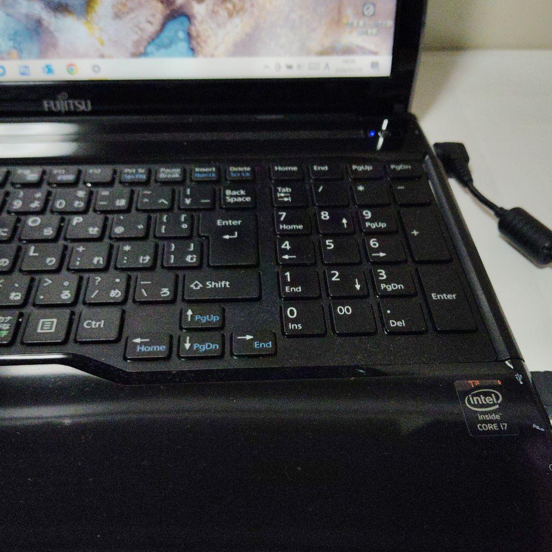 Windowsノート本体 LIFEbook FMVA53MBKS