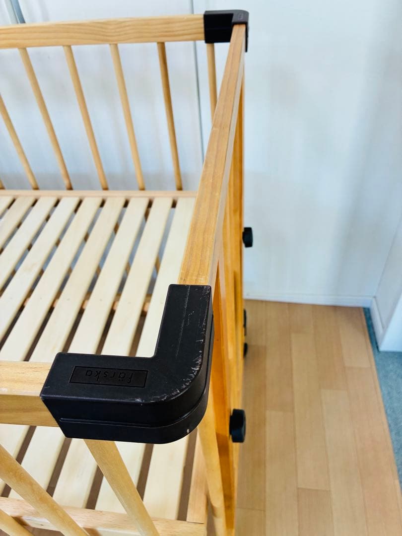 福岡引き取り限定　状態良好　ファルスカ　ベッドサイドベッド　03