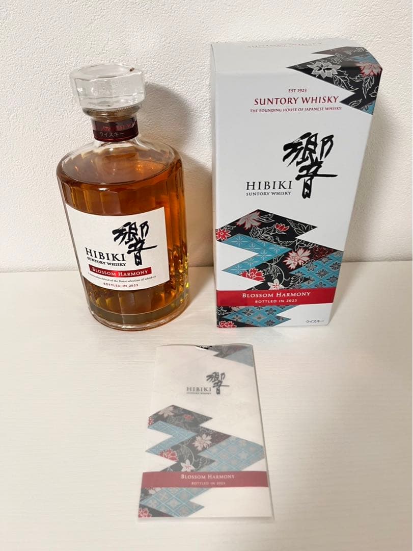 ウイスキー HIBIKI BLOSSOM HARMONY 700ml