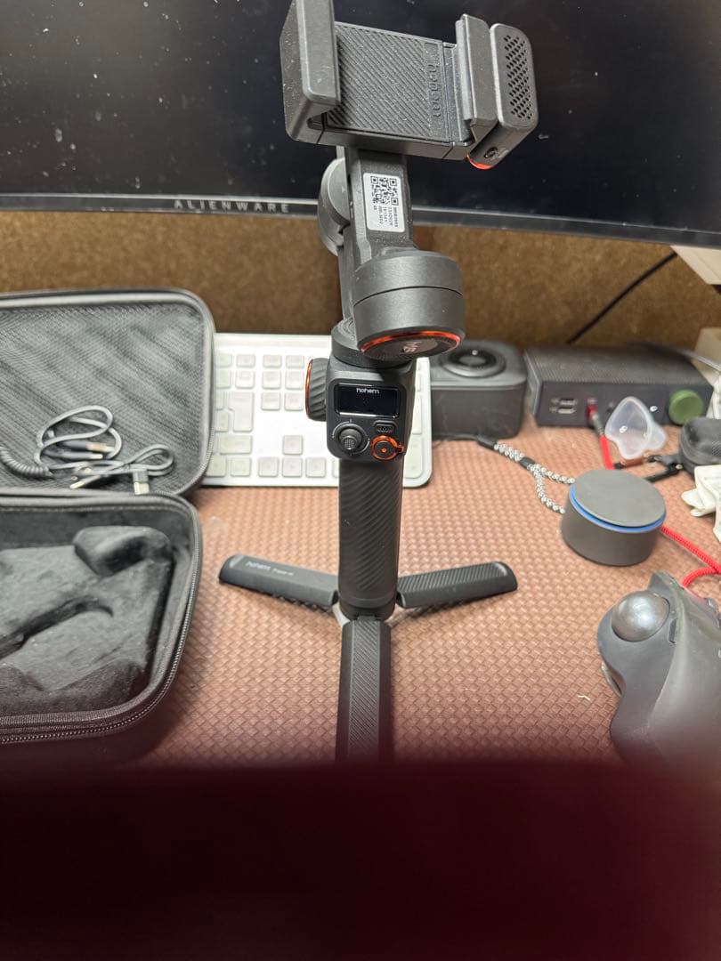 hohem M6 スマホスタビライザーとライトセット