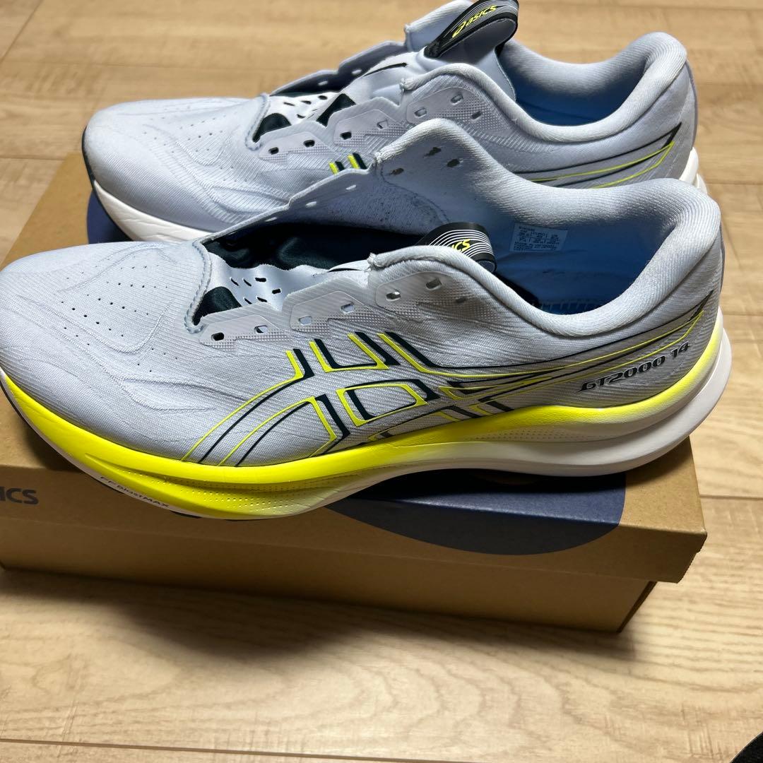 ほぼ未使用ASICS GT-2000 14 アシックス26.5cm