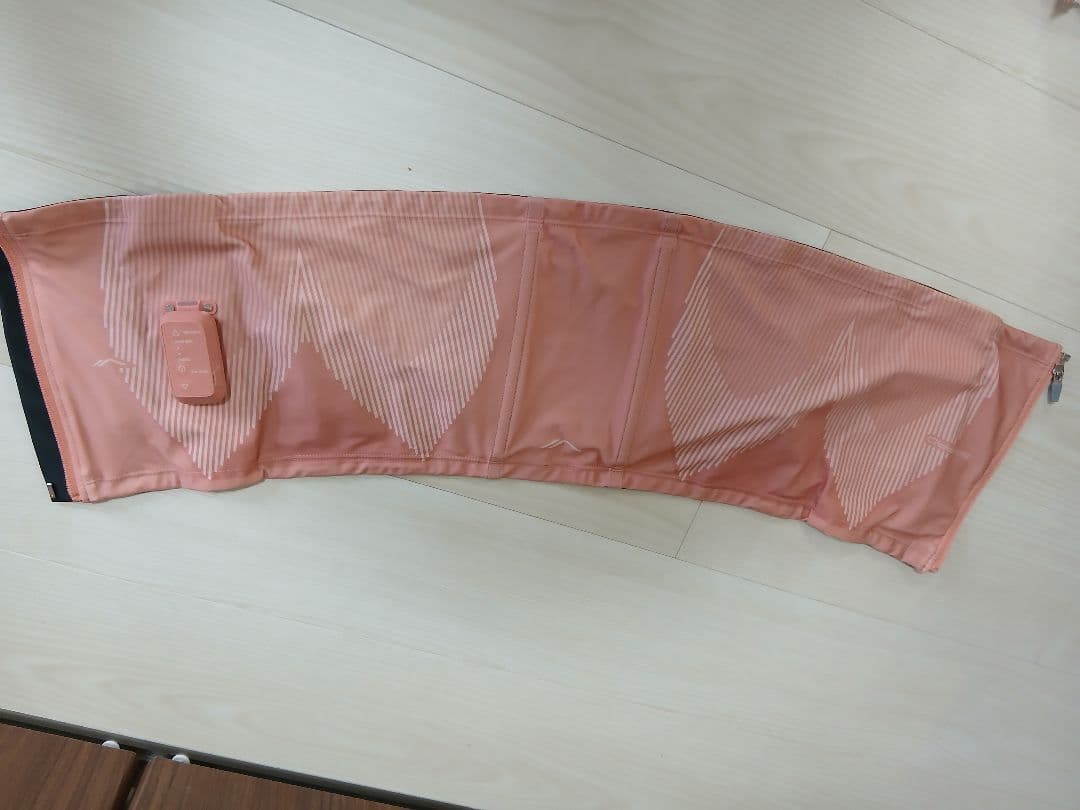 【新品・未使用】SIXPADパワースーツコアベルト コントローラー付き Lサイズ