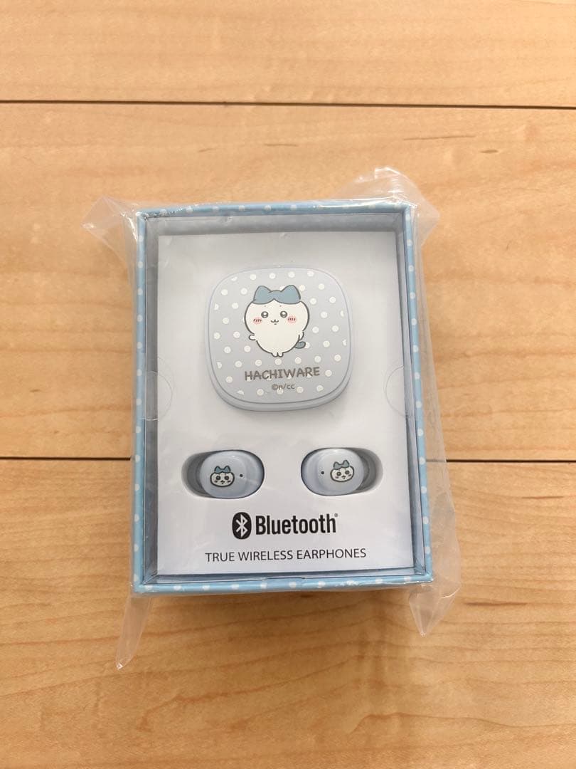 【新品・未開封】ちいかわ ハチワレ うさぎ　完全ワイヤレス イヤホン