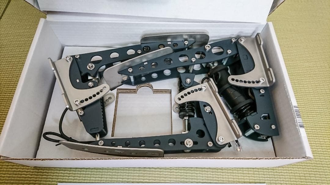 Heusinkveldレーシングシムペダル Sprint 3-pedal 新品