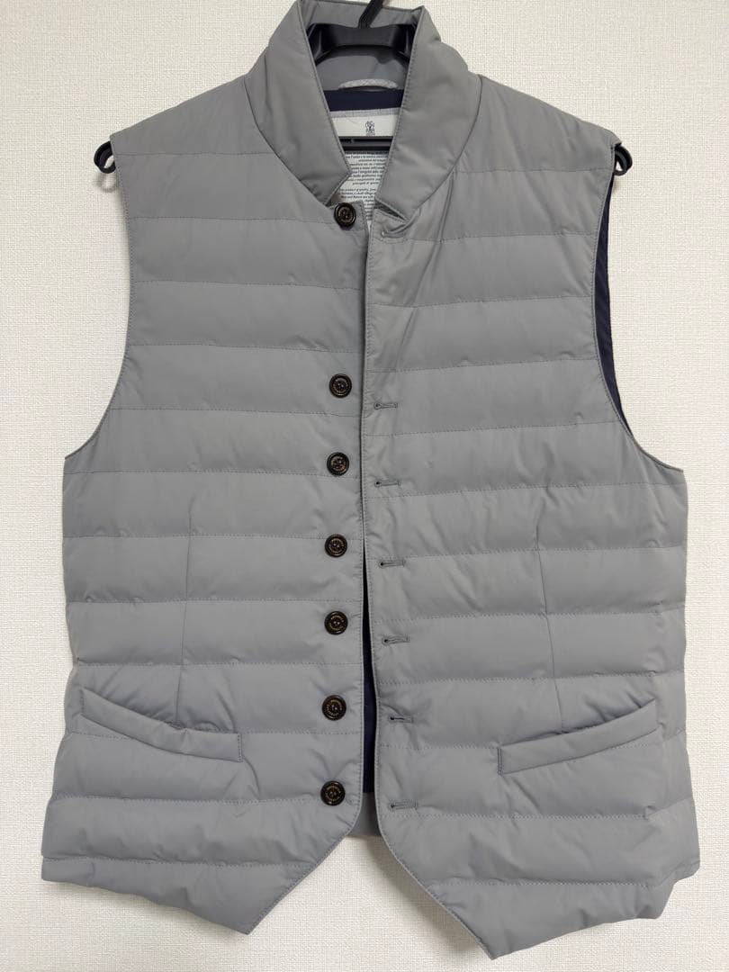 BRUNELLO CUCINELLI グレー ノーカラー ベスト