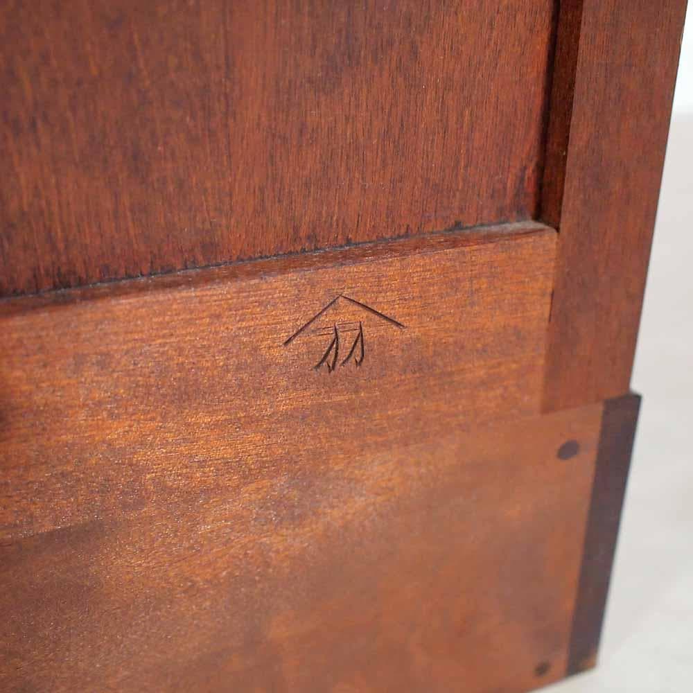 松本民芸家具 ミズメザクラ材 食器棚 本棚 ガラスキャビネット ZR24382