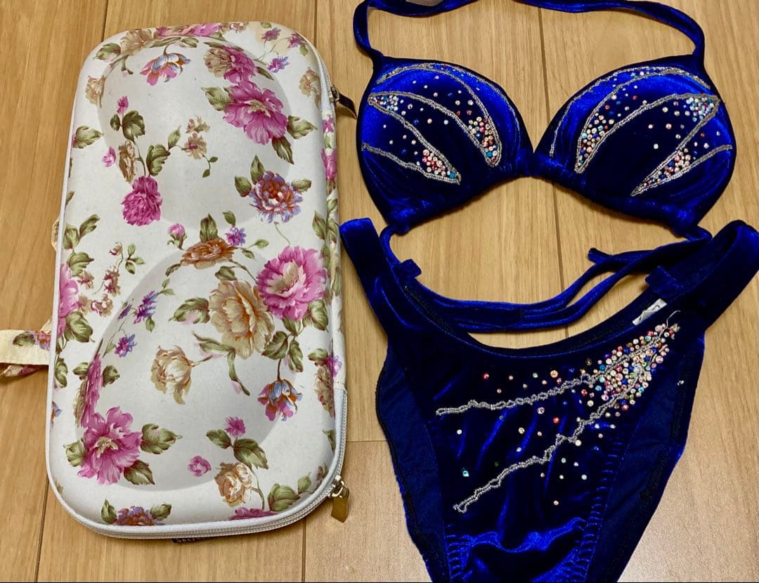 JBBF 女子フィジーク 規定ビキニ ケース付き