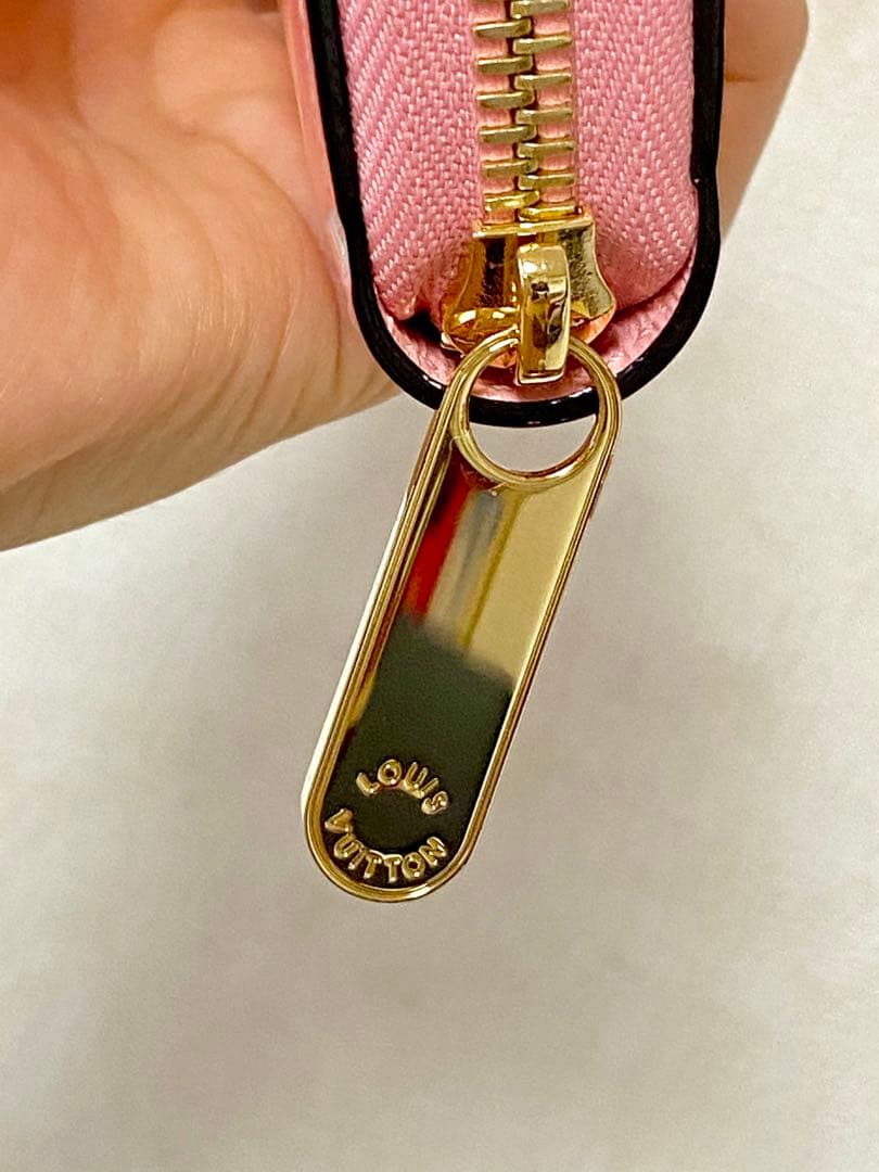 極美品！LOUIS VUITTON ジッピーウォレット バレンタイン限定モデル