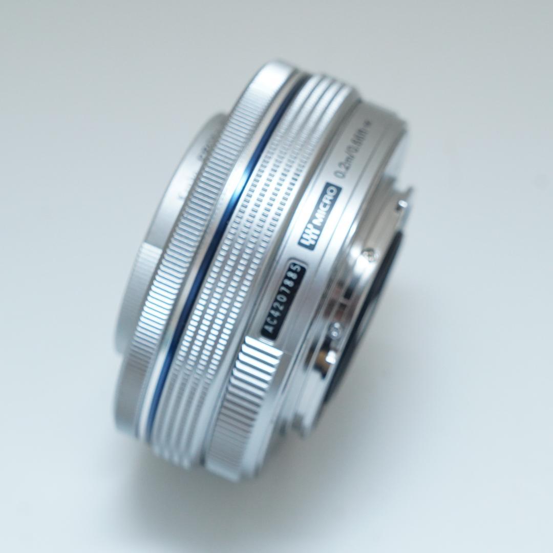 ★動画でも大満足★オリンパス14-42mm EZ パンケーキ　シルバー