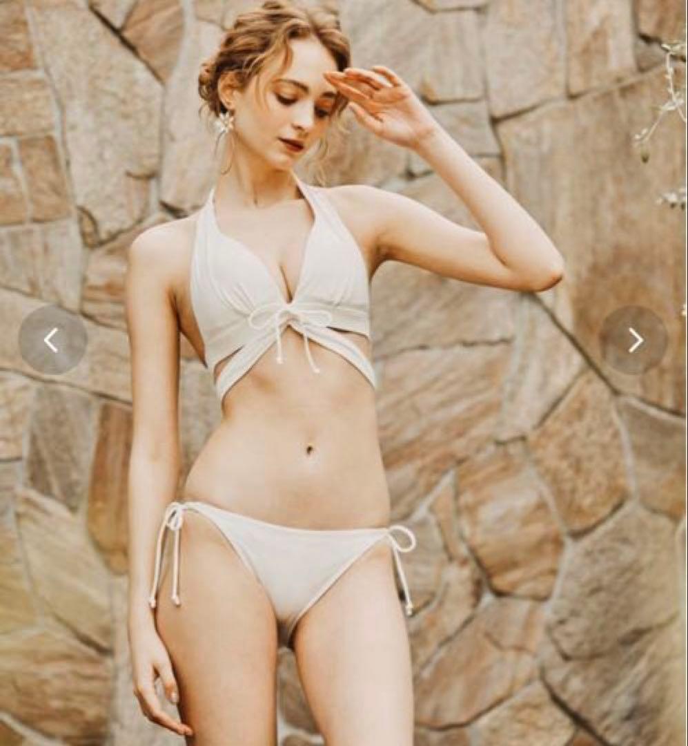 毛虫　三愛　ホワイト ノンワイヤービキニ