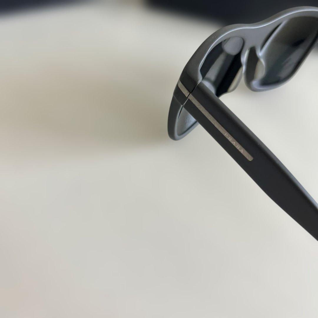 プラダPRADA サングラス　ブラック　マット