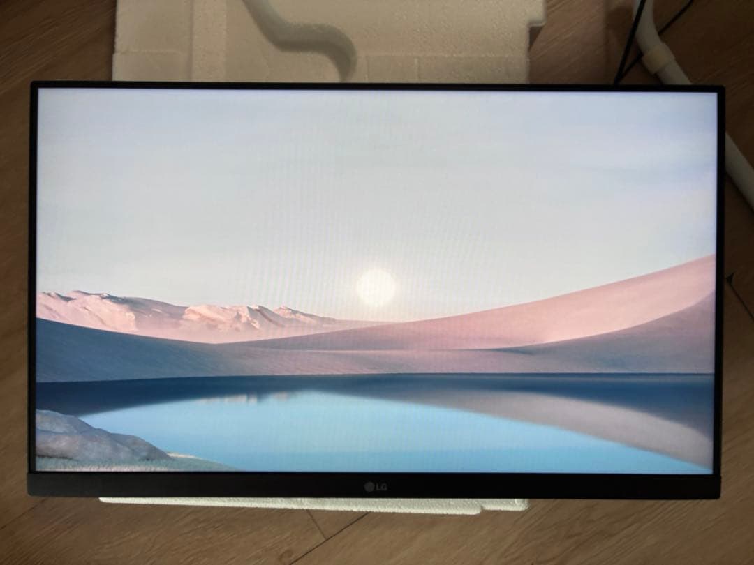 LG モニター　UltraGear 24GN600