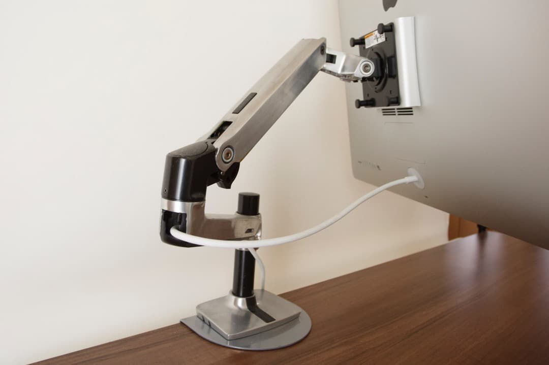 iMac 27インチ 5K 8コア Core i9 40GB 1TB VESA